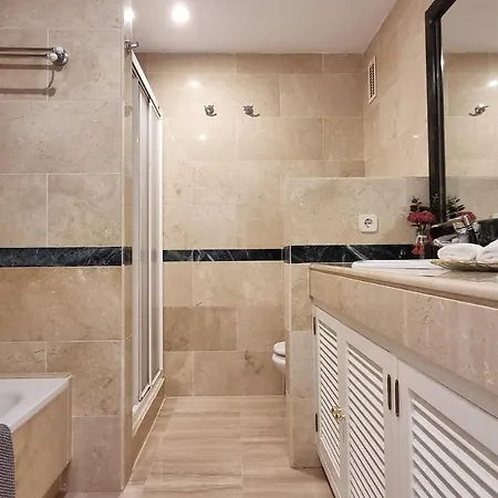 Daire Luxury Hacienda With Sea Views Marbella