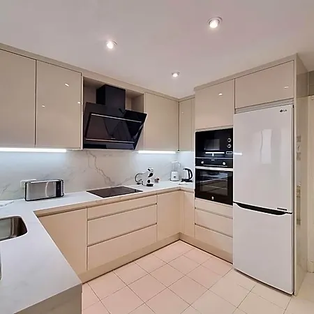 Luxury Hacienda With Sea Views Apartament Marbella