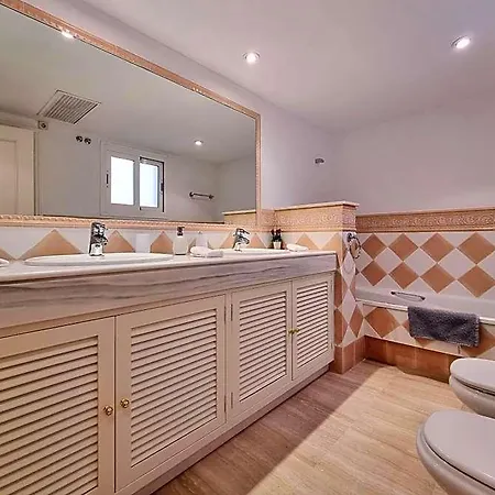 Luxury Hacienda With Sea Views *