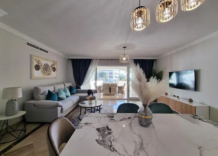 Luxury Hacienda With Sea Views * ماربيا